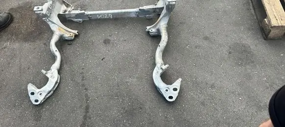 Audi Q7 4M Front subframe 4M0399315L
