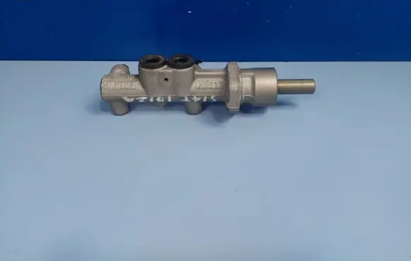 Seat Ibiza III (6L) Master brake cylinder 6Q0611019N