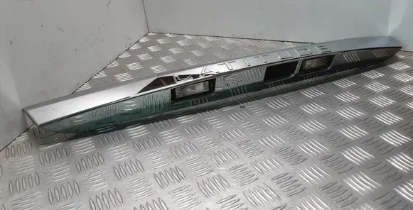 Renault Latitude (L70) Trunk door license plate light bar 