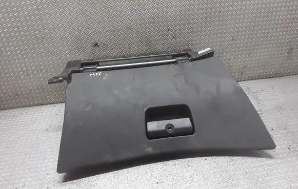 BMW 3 E46 Glove box set 8203822 ZB8196100
