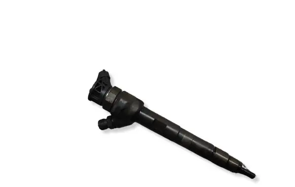 Jaguar XE Fuel injector G4D39K546CA