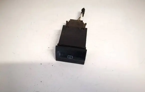 Skoda Octavia Mk1 (1U) Windscreen/window heater switch 1u0959621a