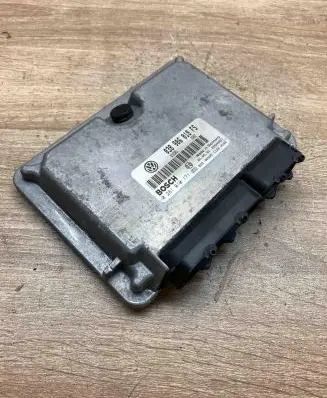 Volkswagen PASSAT B5 Engine control unit/module ECU 038906018FS 0281010171