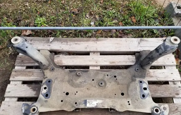 Volvo V40 Front subframe