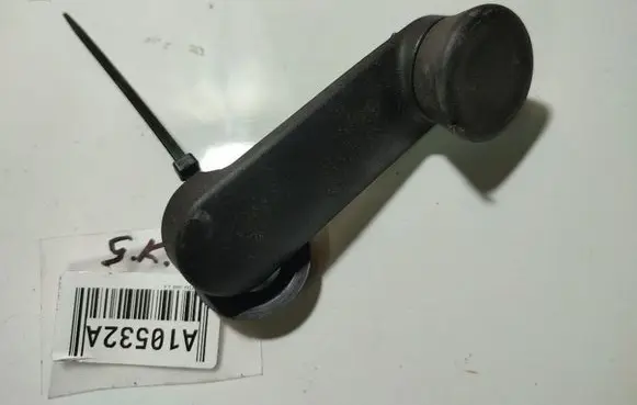 Opel Zafira A Front door window winding handle 90459502
