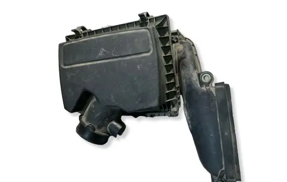 Ford Fusion II Air filter box DS739643FB