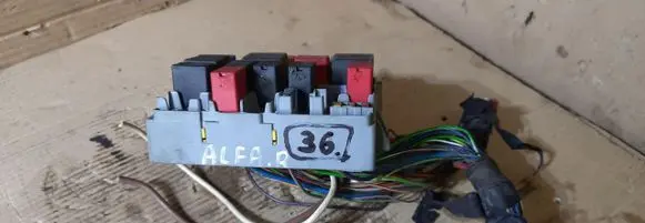 Alfa Romeo Mito Relay mounting block 50514392