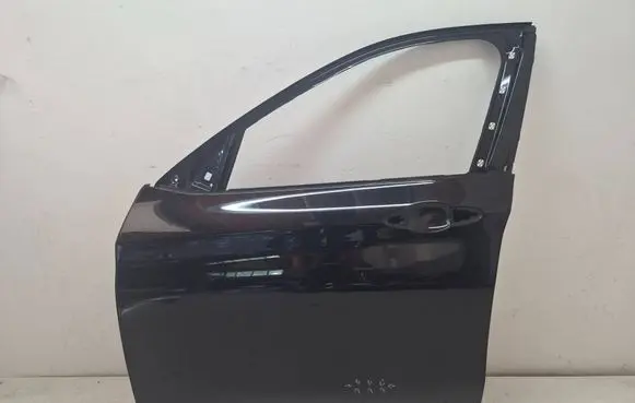 BMW X1 F48 F49 Front door D29AM2528