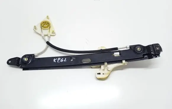 Seat Altea XL Rear window lifting mechanism without motor