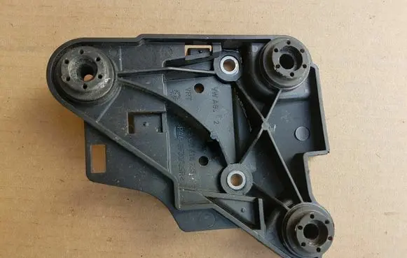 Audi A3 S3 8V ABS pump bracket 5Q0614235