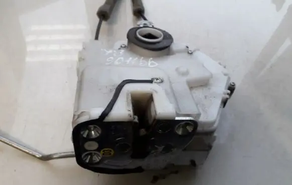 Front door lock