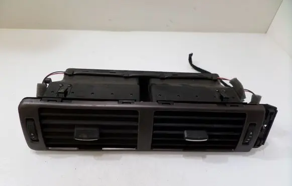 Audi A6 S6 C5 4B Dash center air vent grill 4B1820951