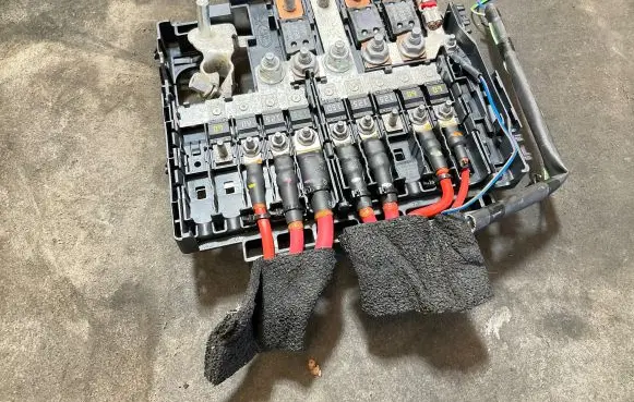 Land Rover Evoque II Fuse box set L8D214N073AA