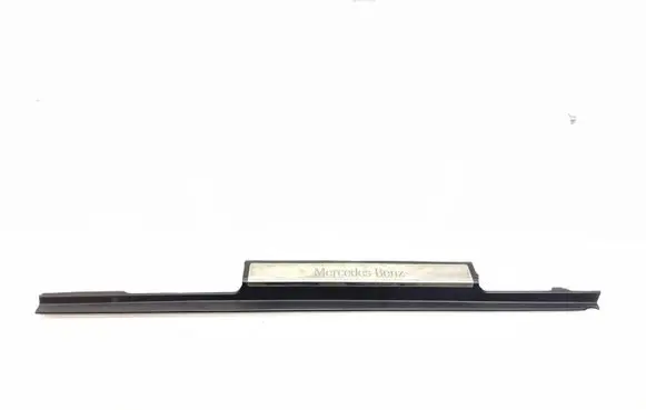 Front sill trim cover