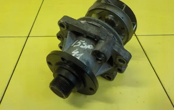 BMW Z4 E85 E86 Water pump 15SP41
