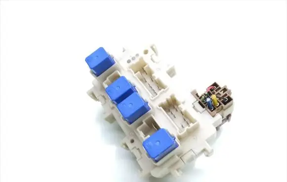 Renault Koleos I Fuse module JY00A7L28 C0018JY00A