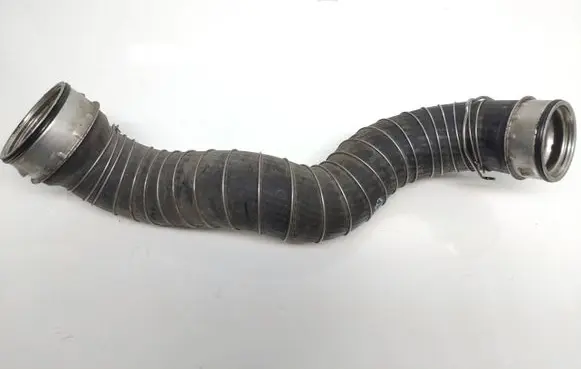 Mercedes-Benz E W211 Intercooler hose/pipe S4222