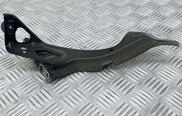 Audi A6 Allroad C7 Fender mounting bracket 4G0821136A 4G0805816