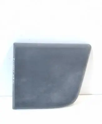 Rear fender molding trim