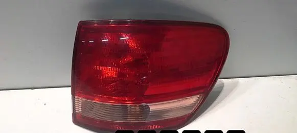 Toyota Avensis Verso Rear/tail lights