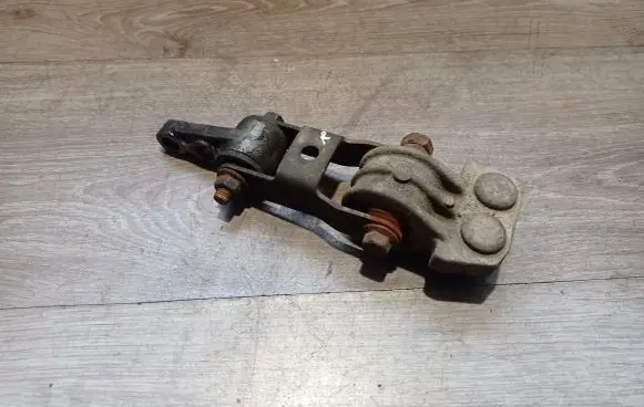 Volvo V70 Gearbox mount 9445335