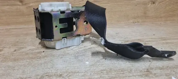 BMW X3 E83 Rear seatbelt 33340071508H 05B304CB1008V