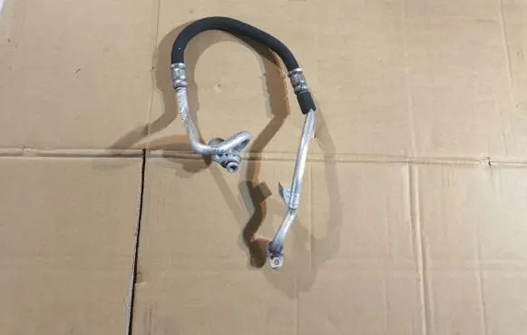 Audi RSQ3 Air conditioning (A/C) pipe/hose 8V0816721A