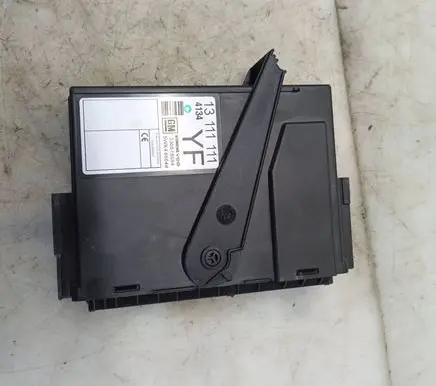 Opel Meriva A Comfort/convenience module 13111111 330518684 5WK48664
