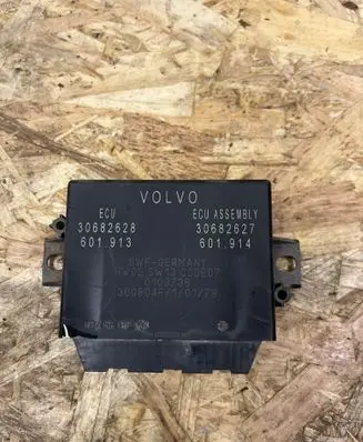 Volvo V70 Parking PDC control unit/module 30682628 601913 30682627