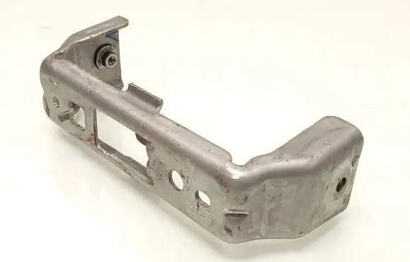 Other engine bay part