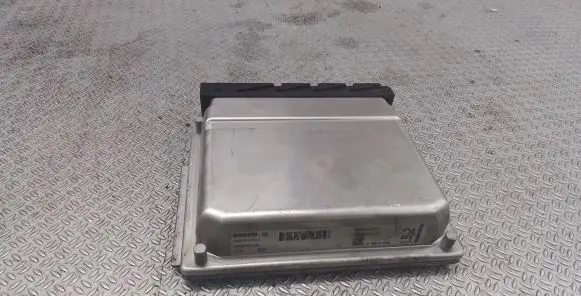 Volvo XC90 Engine control unit/module 0281011441 1039S04101