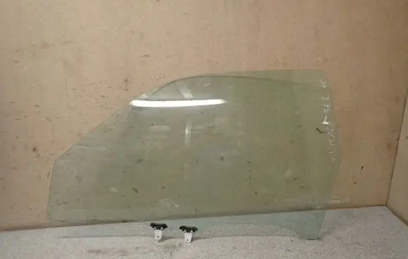 Suzuki Grand Vitara II Sliding door window/glass 