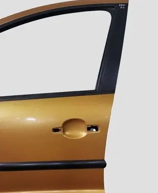 Peugeot 207 Front door
