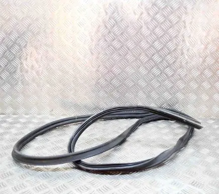 Audi A1 Trunk rubber seal (body) 