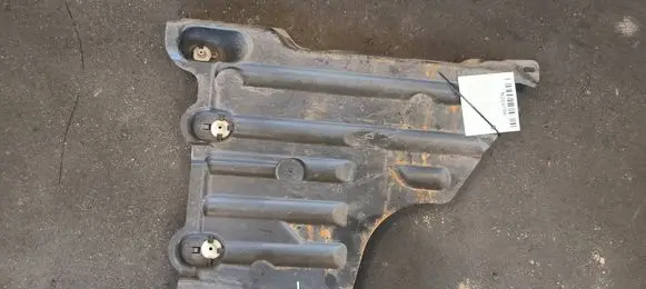 Peugeot 208 II Engine splash shield/under tray 