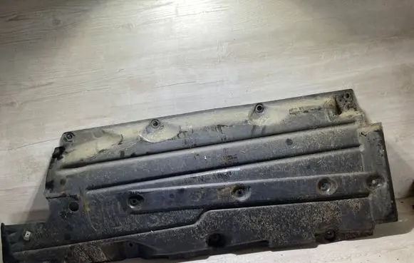 Ford Fiesta Side bottom protection h1bb111332ac