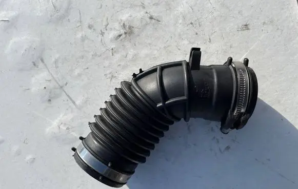 Renault Kadjar Intercooler hose/pipe 165758885R