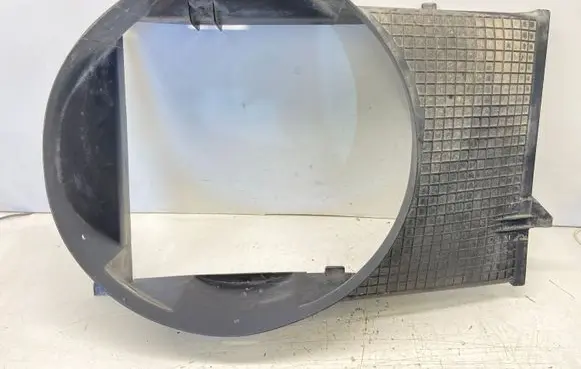 Mercedes-Benz 190 W201 Radiator cooling fan shroud 2015050955