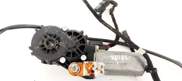 Volkswagen PASSAT B6 Seat adjustment motor 0390203224