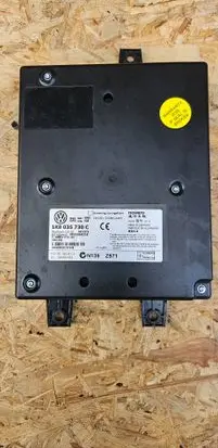 Volkswagen Golf VI Bluetooth control unit module 1K8035730C