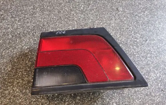 Peugeot 806 Tailgate rear/tail lights