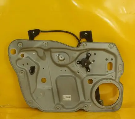 Volkswagen Caddy Front door manual window regulator 1T0837755H