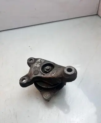 Audi A4 S4 B6 8E 8H Gearbox mounting bracket 8E0399115K