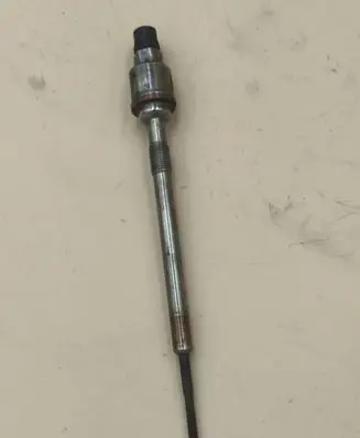 Opel Zafira C Glow plug 55590467