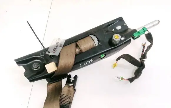 Volvo S80 Front seatbelt 30730549