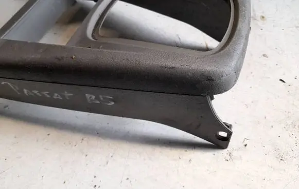 Volkswagen PASSAT B5.5 Other center console (tunnel) element 3b1863243b