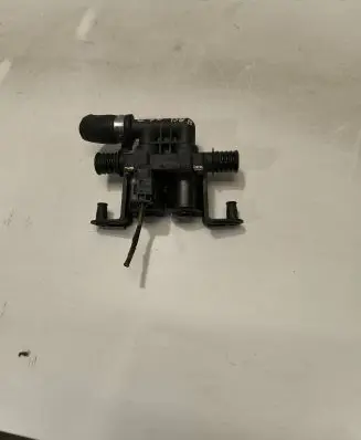 BMW X5 E70 Coolant heater control valve 6910544 1147412166