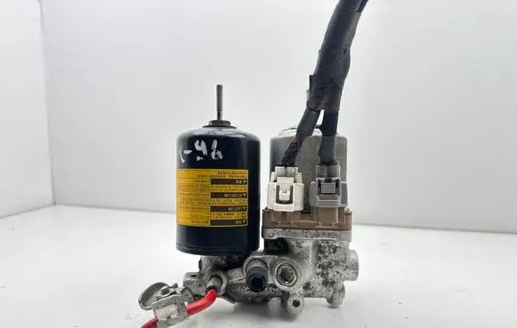 Toyota Prius (XW30) ABS Pump 4707012010