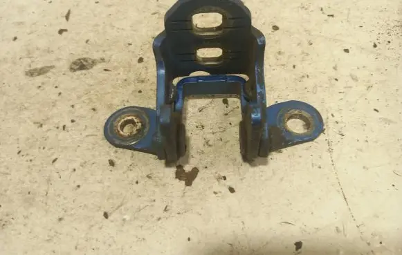 Chrysler Sebring (JS) Front door upper hinge 256abr