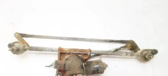 Chrysler PT Cruiser Front wiper linkage and motor